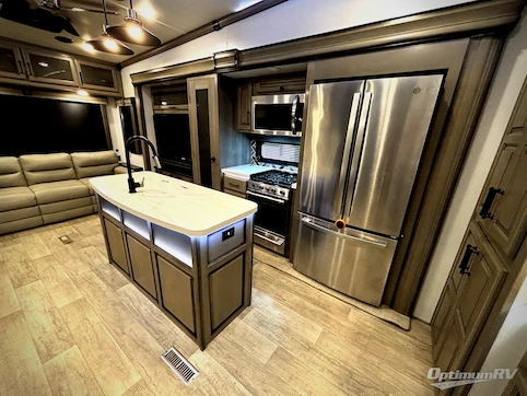 2022 Keystone Montana 3931FB RV Photo 4