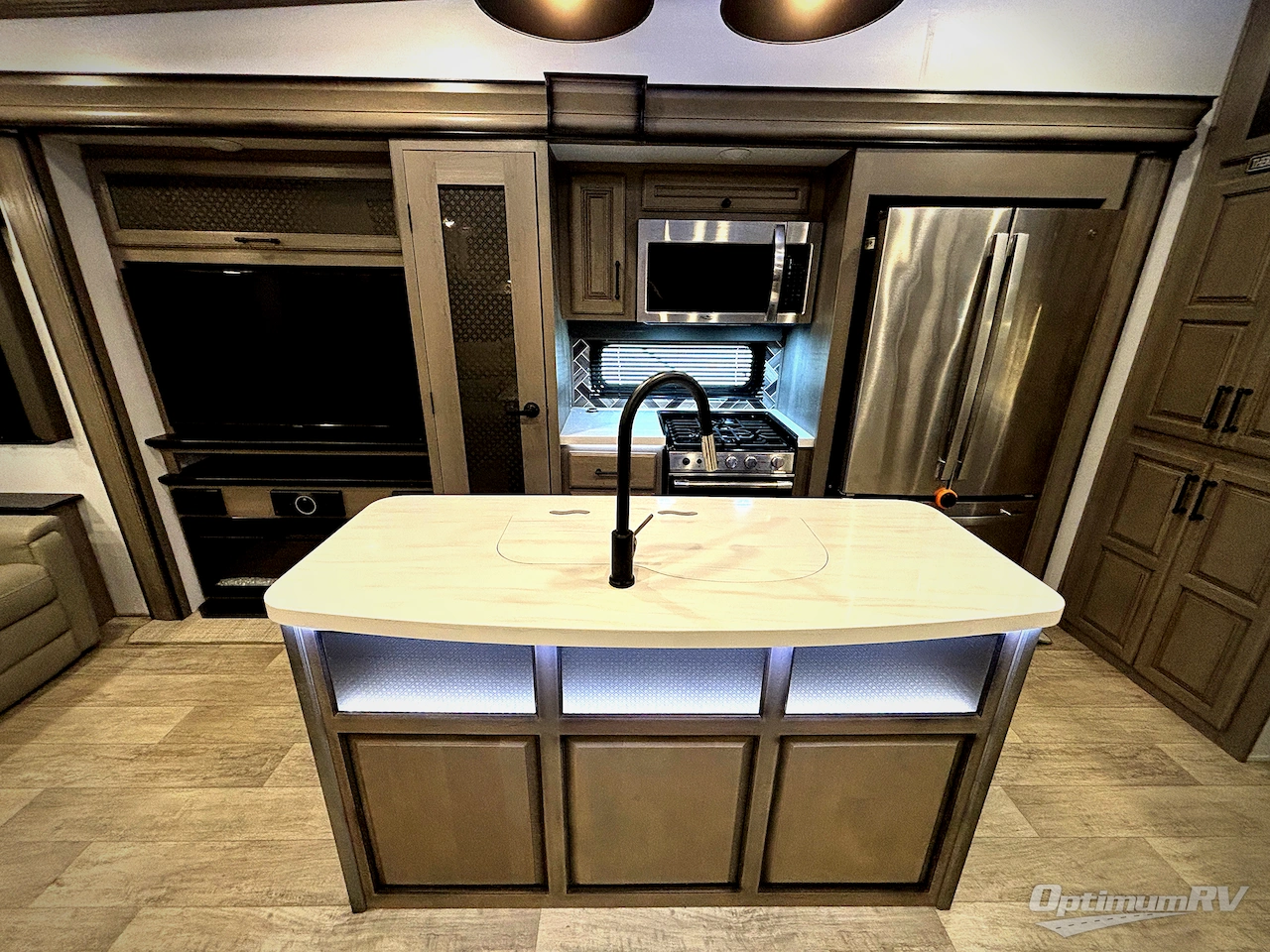 2022 Keystone Montana 3931FB Photo 6