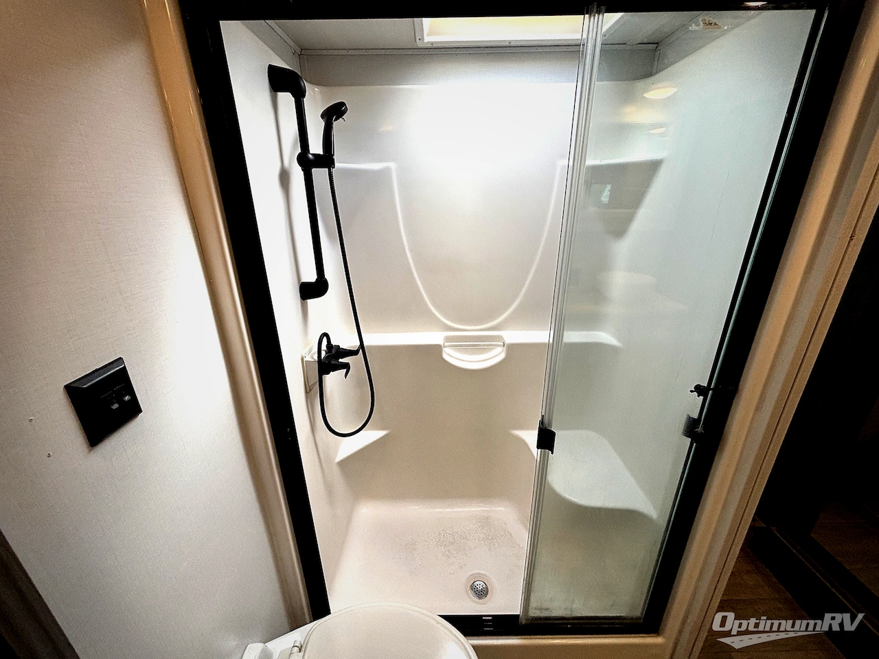 2022 Keystone Montana 3931FB Photo 10
