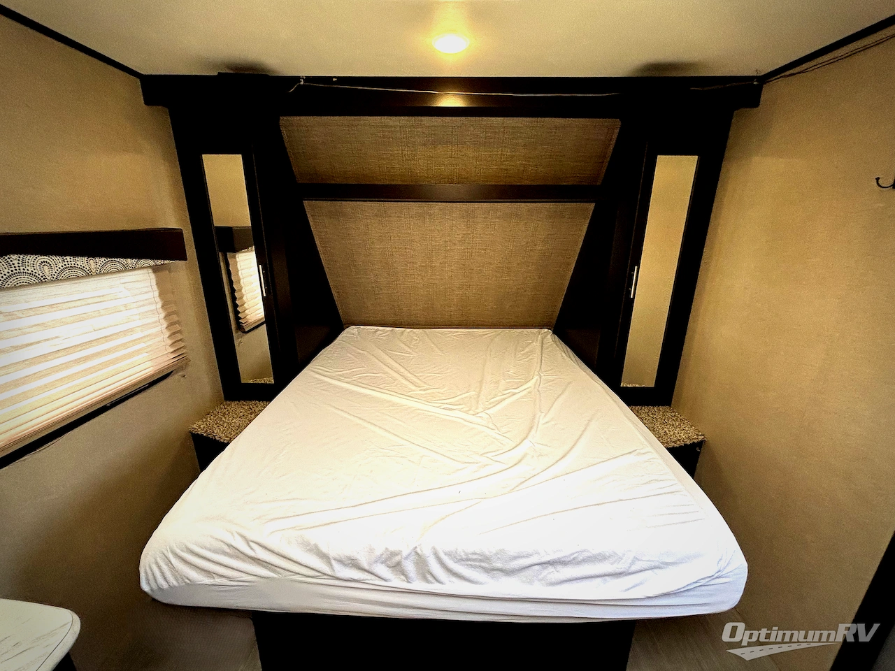 2017 Dutchmen Kodiak Express 201QB Photo 7