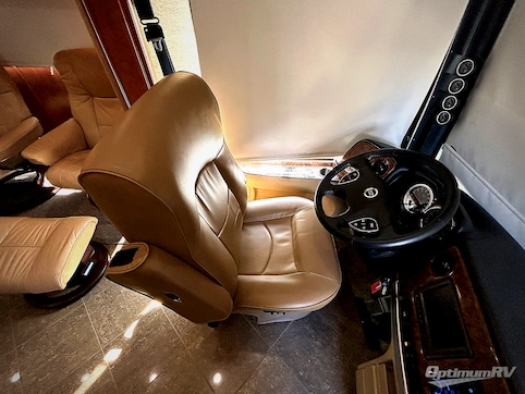 2011 Newmar Ventana 3433 RV Photo 2