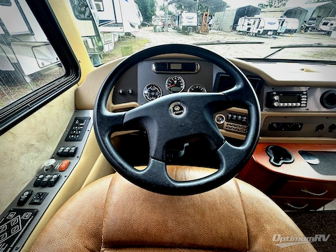 2008 Monaco Knight 40DFT RV Photo 2