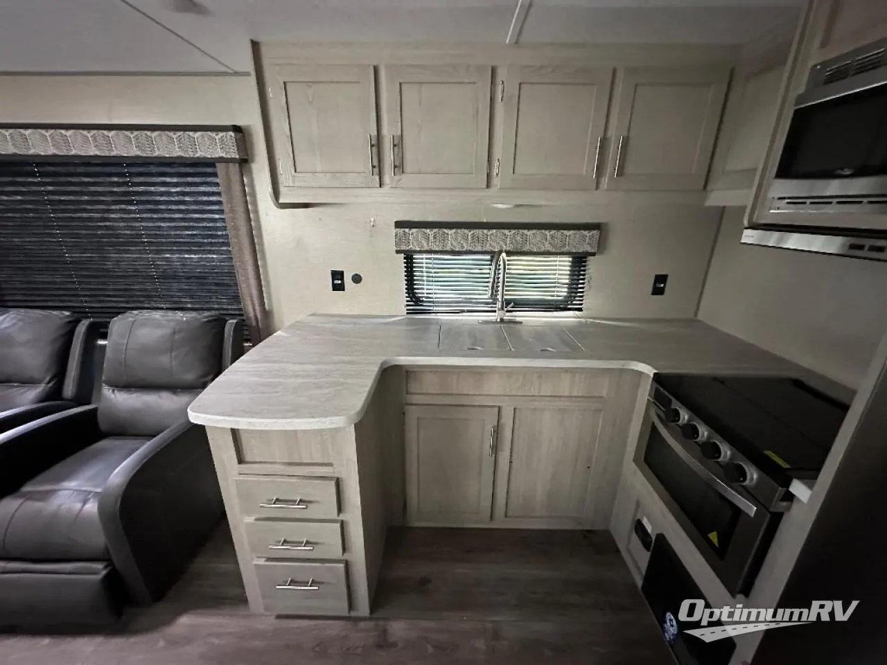 2022 Coachmen Catalina Legacy 283RKS Photo 7