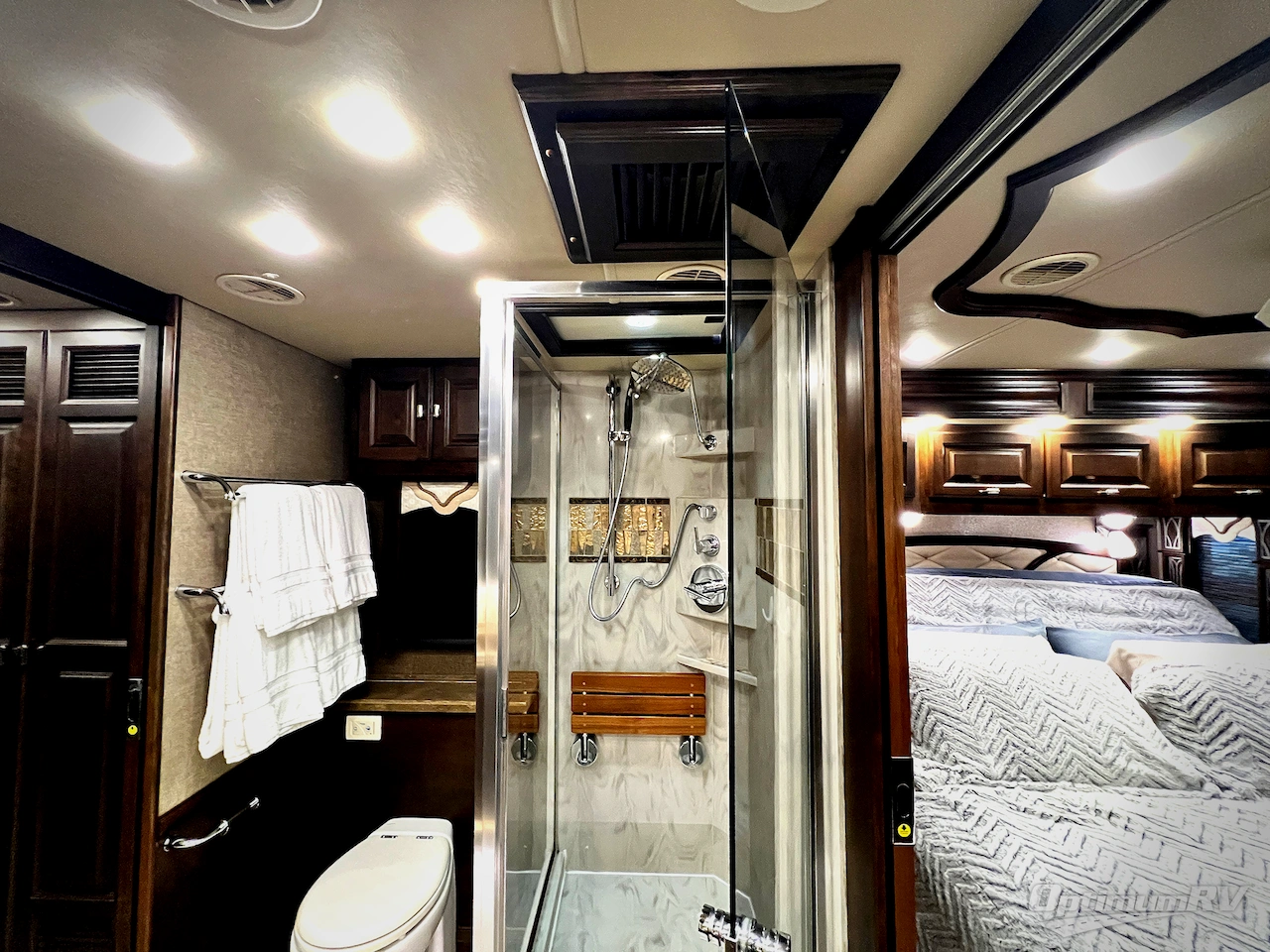 2017 Tiffin Allegro Bus 45OPP Photo 24