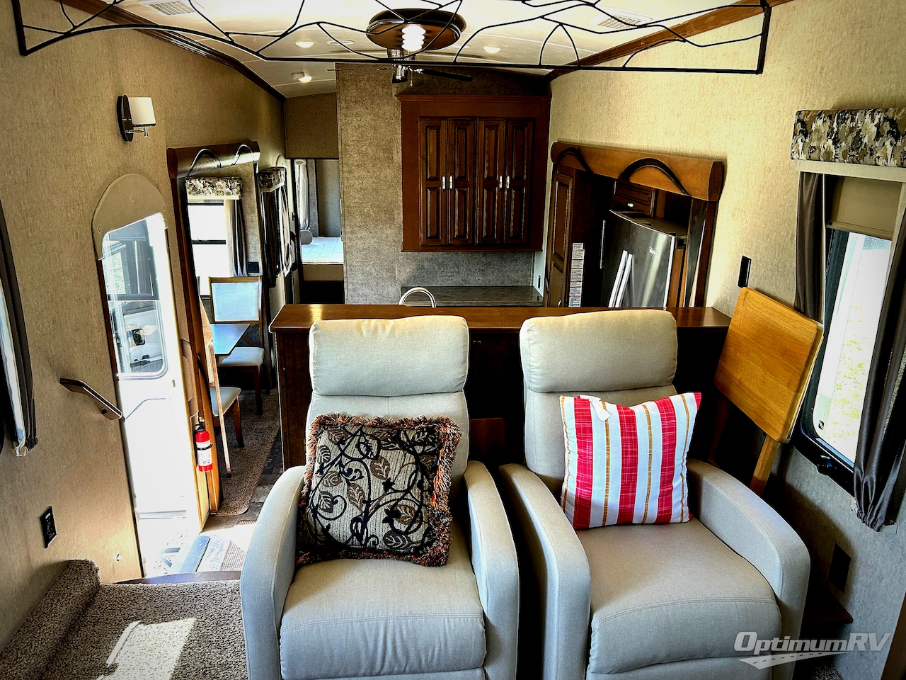 2017 Forest River Cedar Creek Hathaway Edition 38FL6 Photo 5