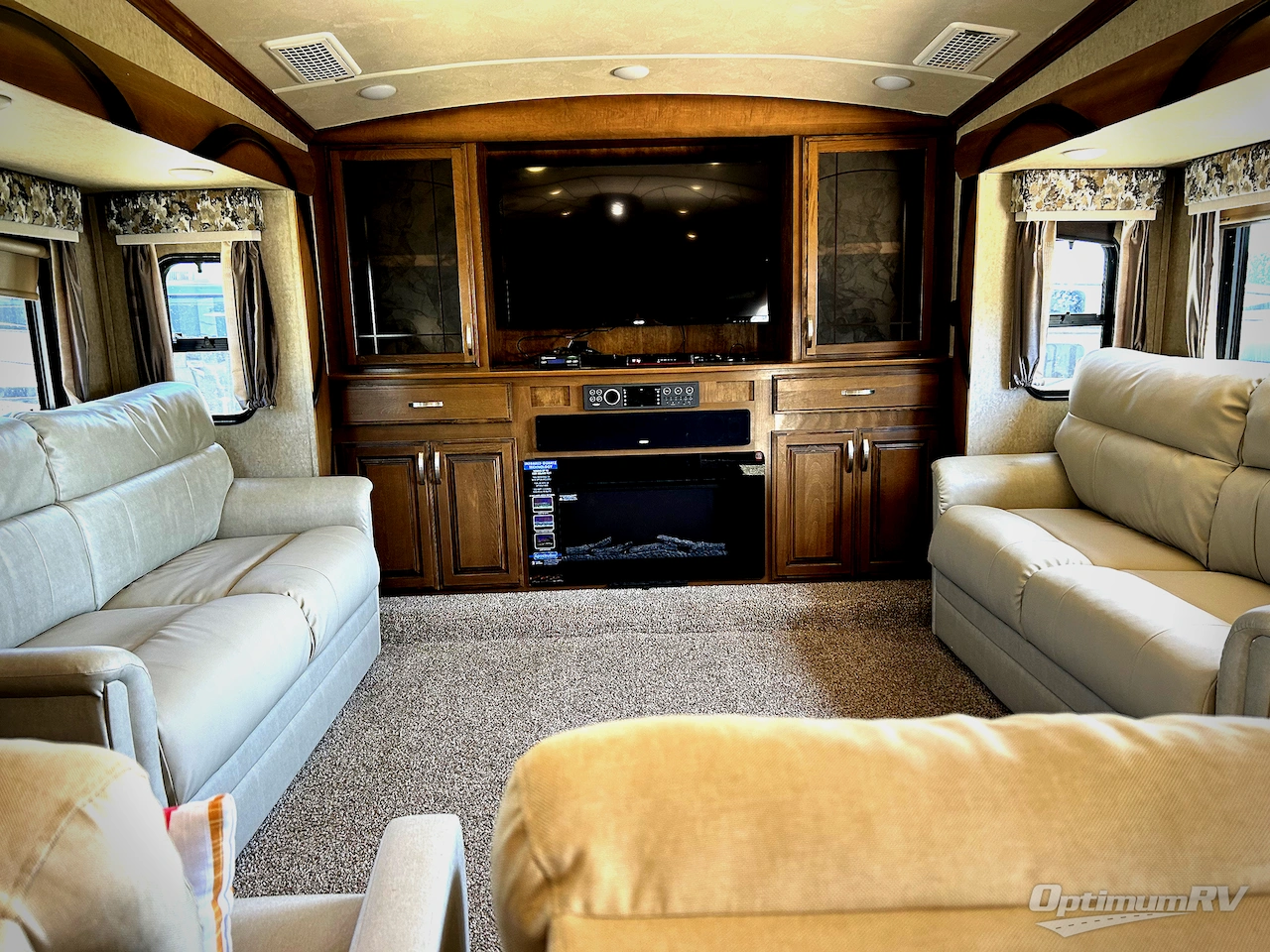 2017 Forest River Cedar Creek Hathaway Edition 38FL6 Photo 13