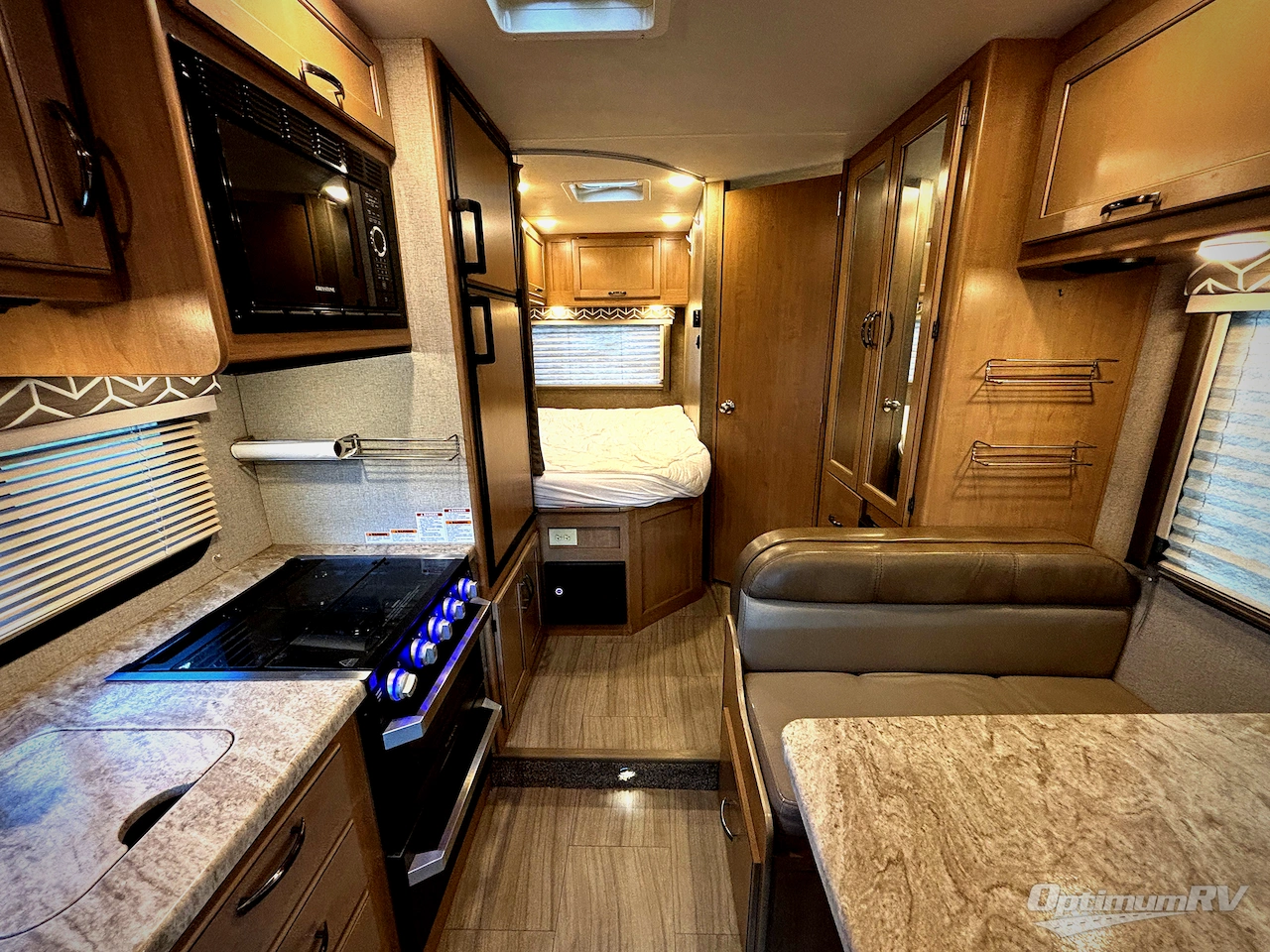 2020 Thor Daybreak 22GO Photo 3