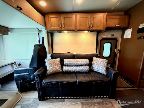 2023 Thor Outlaw 38KB RV Photo 2