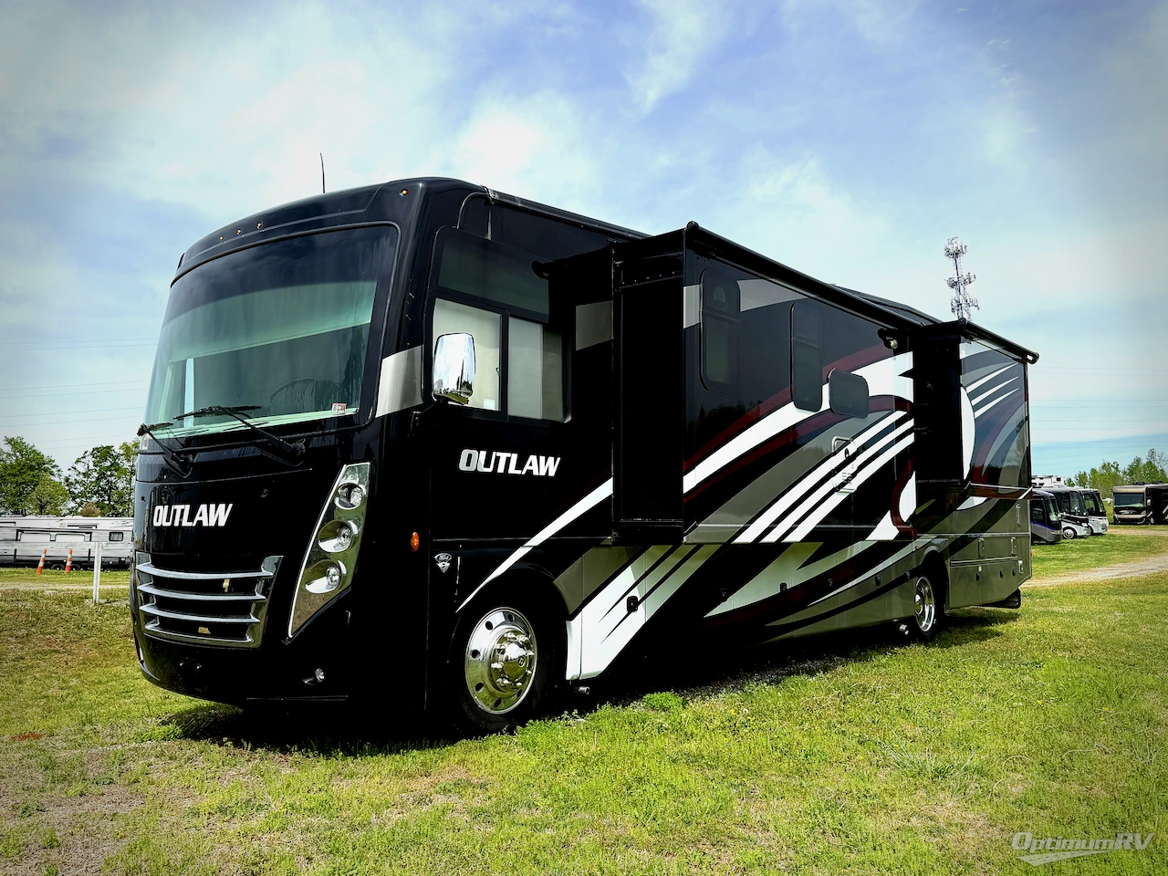 2023 Thor Outlaw 38KB Photo 4