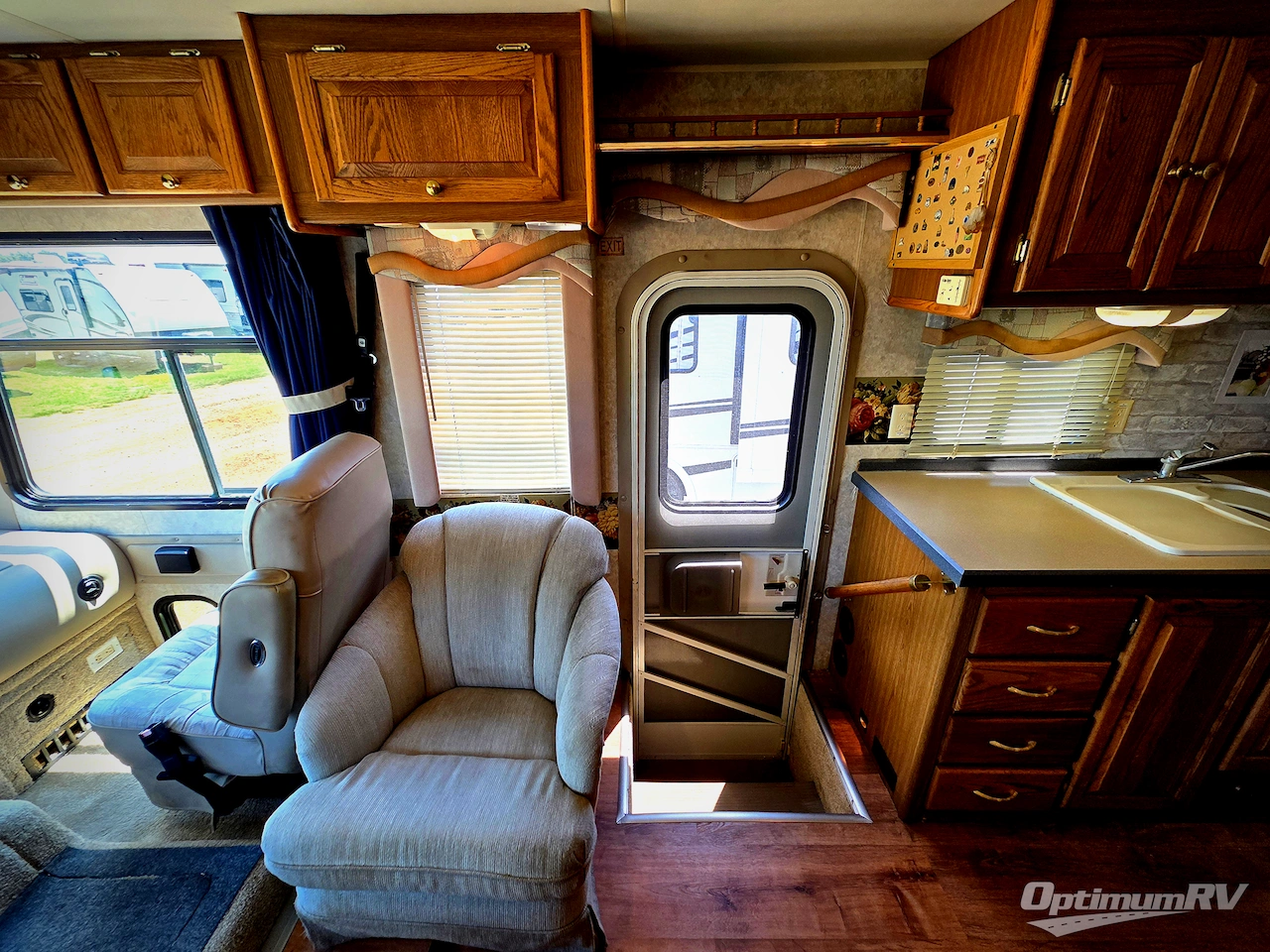 2005 Tiffin Allegro 31DA Photo 10