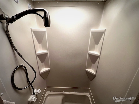 2015 Lance Lance 1172 RV Photo 4