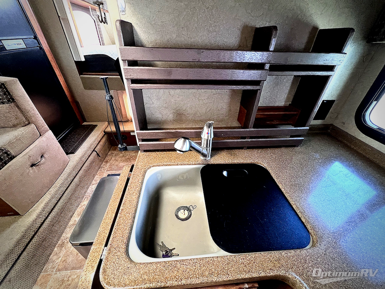 2015 Lance Lance 1172 Photo 7