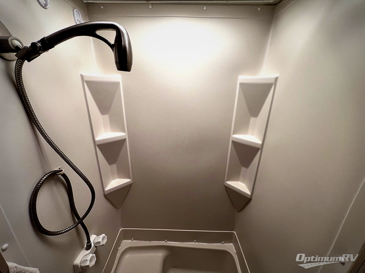 2015 Lance Lance 1172 Photo 16