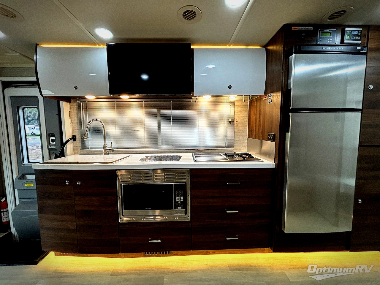2022 Winnebago View 24D Photo 6