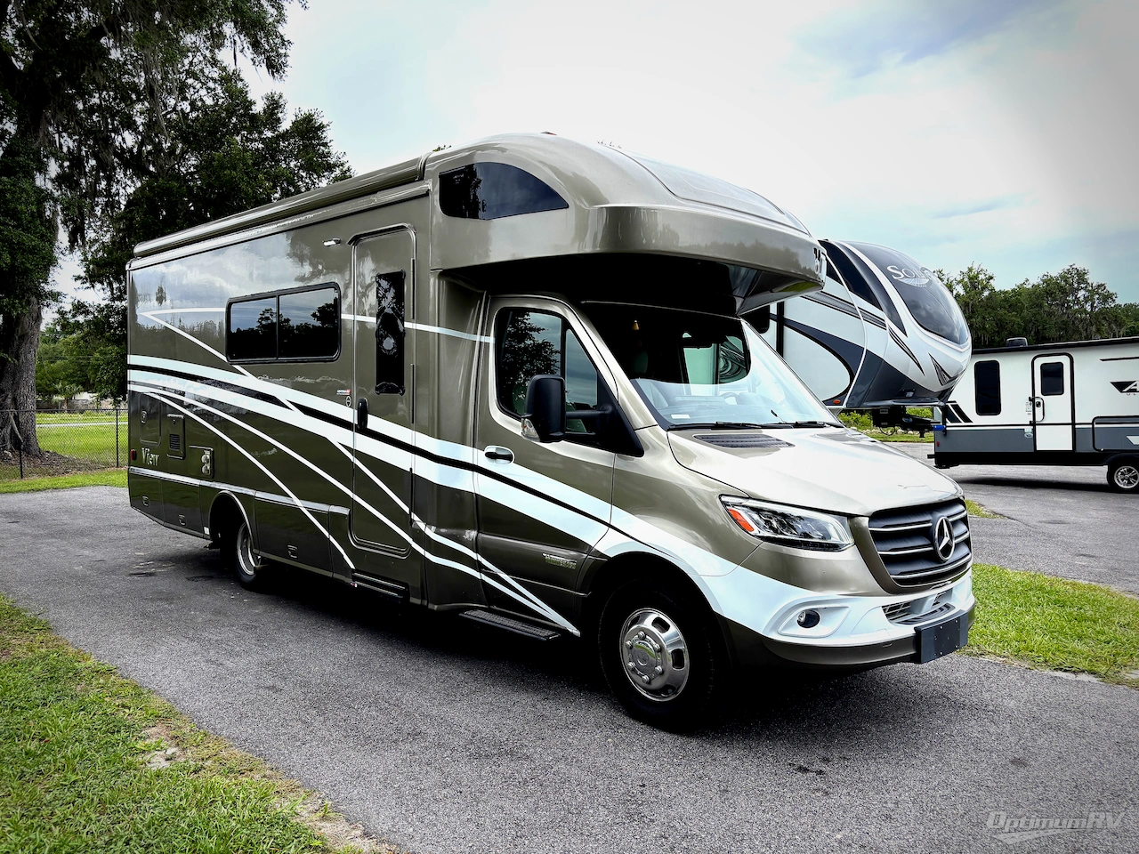 2022 Winnebago View 24D Photo 1