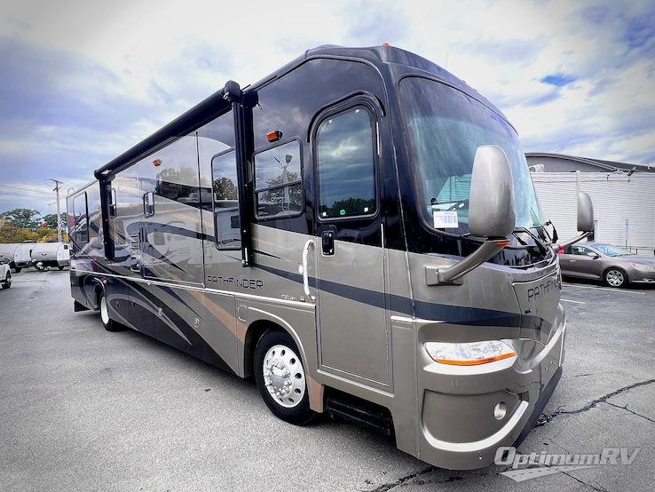 2008 Coachmen Sportscoach Pathfinder 384 TS RV Photo 1