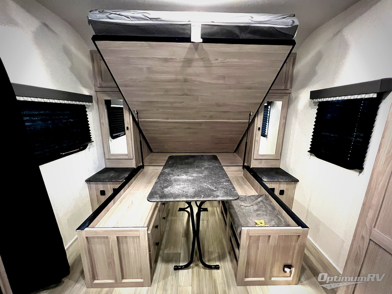 2024 Coachmen Northern Spirit Ultra Lite 1943RB Photo 18
