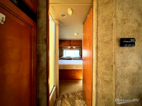 2011 Winnebago Access 31CP RV Photo 3