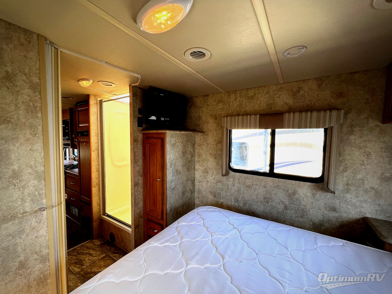 2011 Winnebago Access 31CP Photo 18