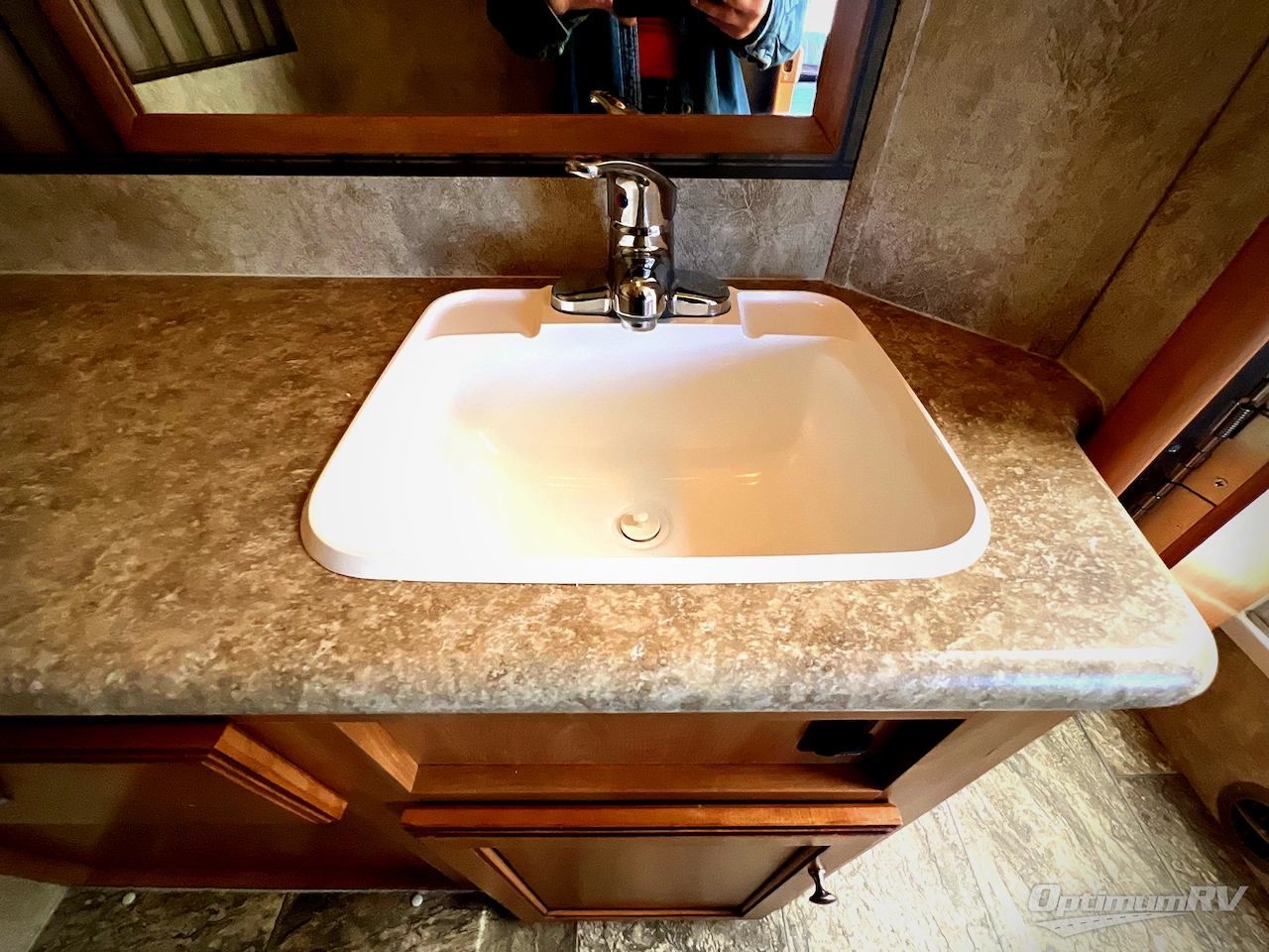 2011 Winnebago Access 31CP Photo 22