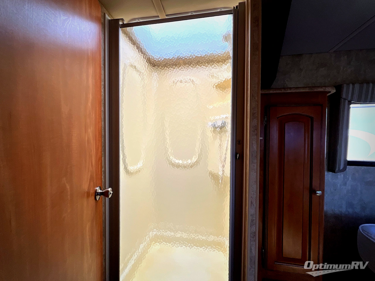 2011 Winnebago Access 31CP Photo 23