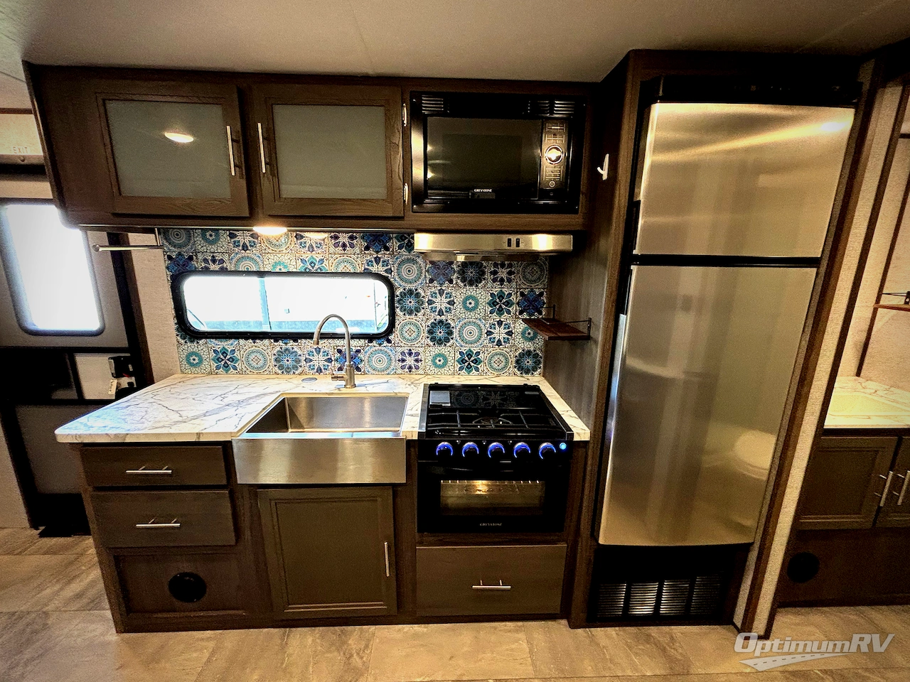 2021 Dutchmen Kodiak Ultra-Lite 242RBSL Photo 6