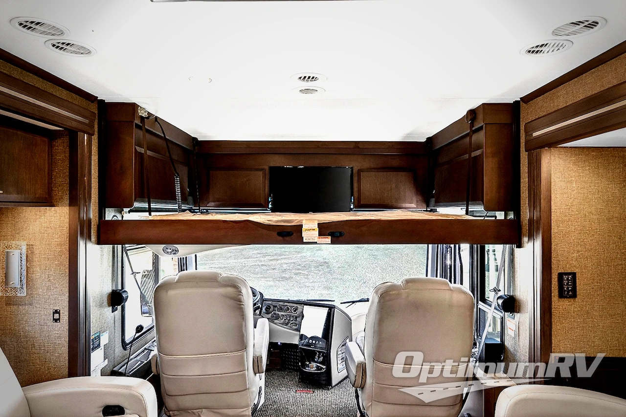 2022 Thor Venetian F42 Photo 9