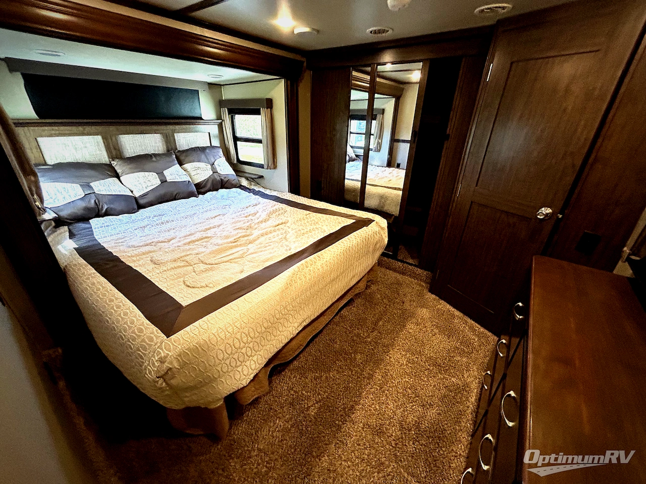 2017 Grand Design Solitude 360RL Photo 8