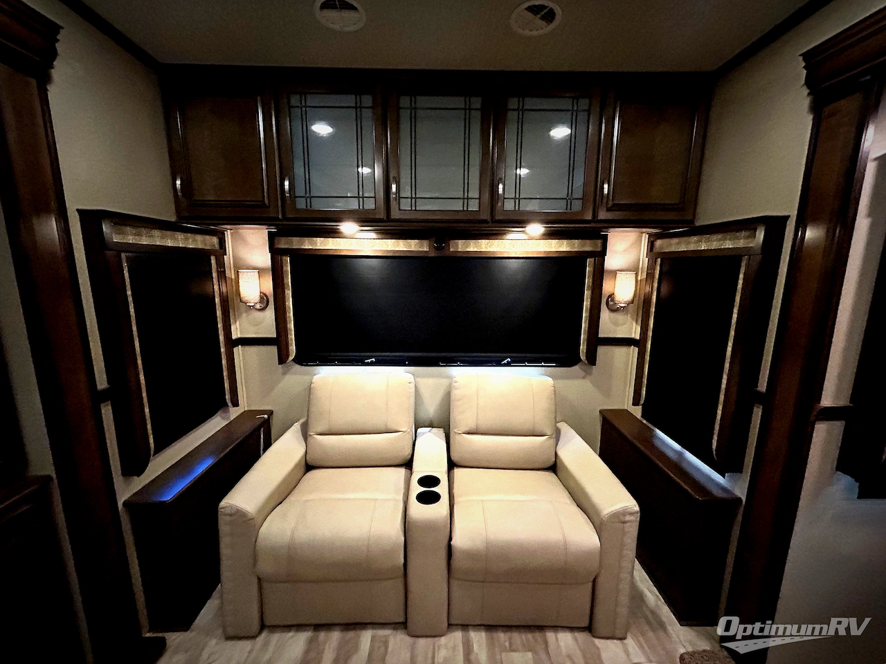 2017 Grand Design Solitude 360RL Photo 21
