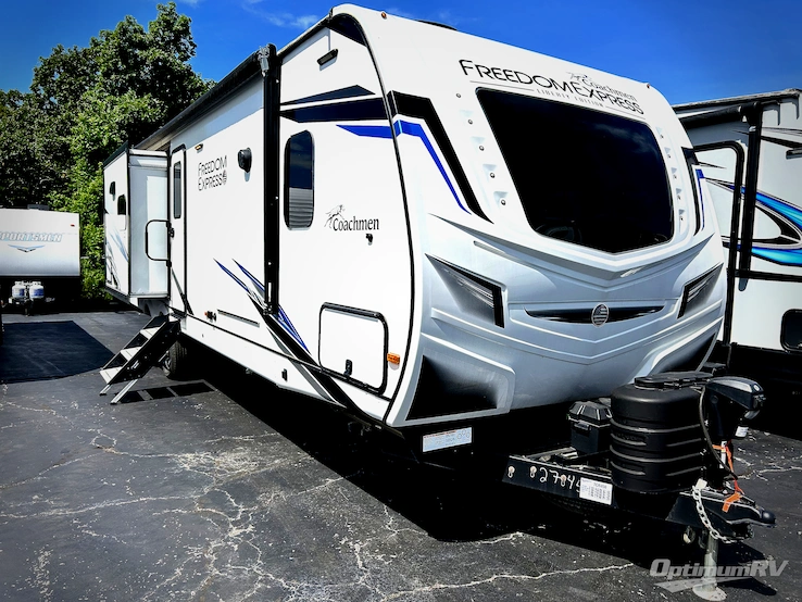 2023 Coachmen Freedom Express Liberty Edition 320BHDSLE RV Photo 1