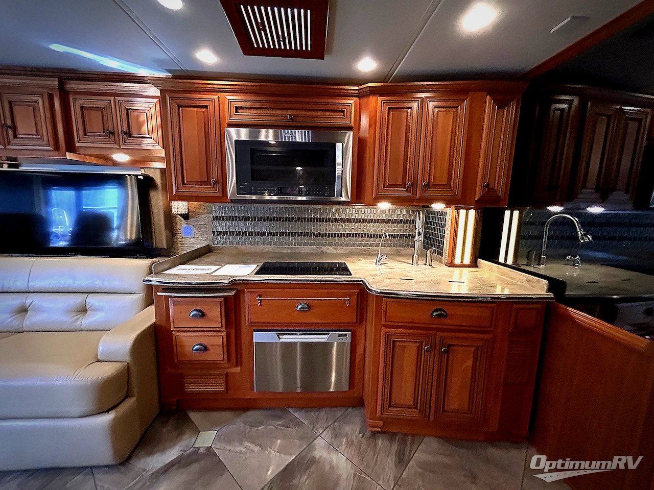 2016 Newmar Dutch Star 4369 Photo 9