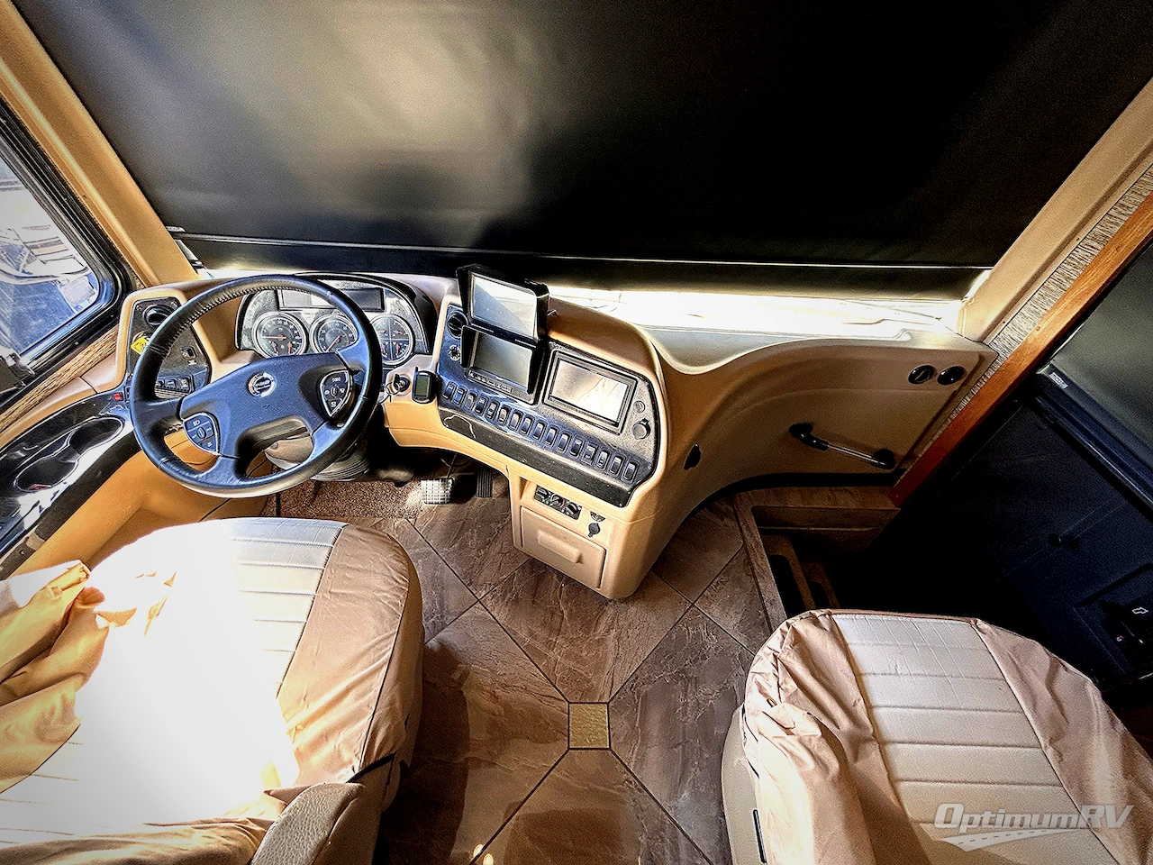 2016 Newmar Dutch Star 4369 Photo 6