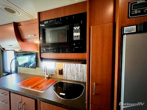 2013 Itasca Navion IQ 24G RV Photo 3