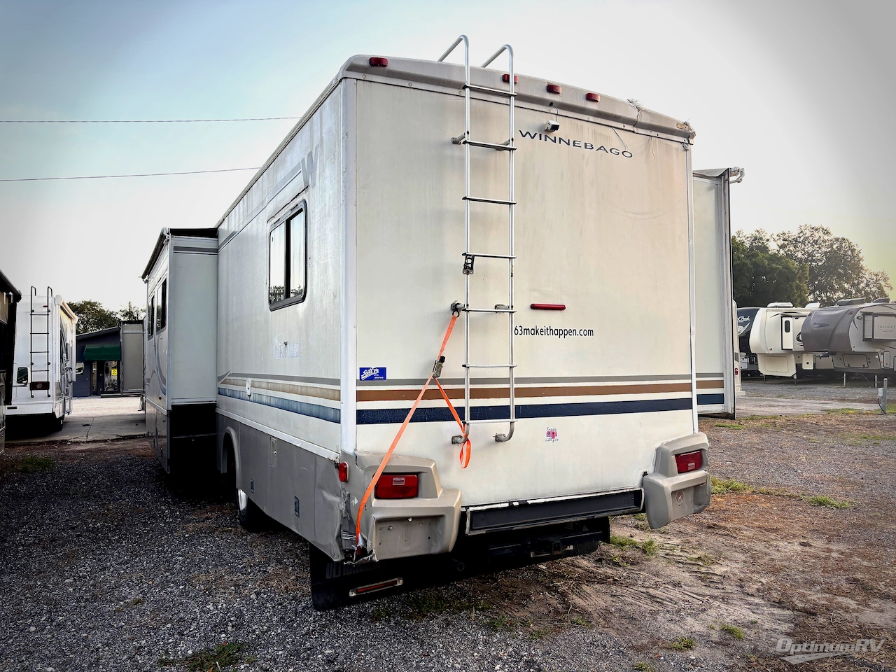 2003 Winnebago Sightseer 33 L Photo 3