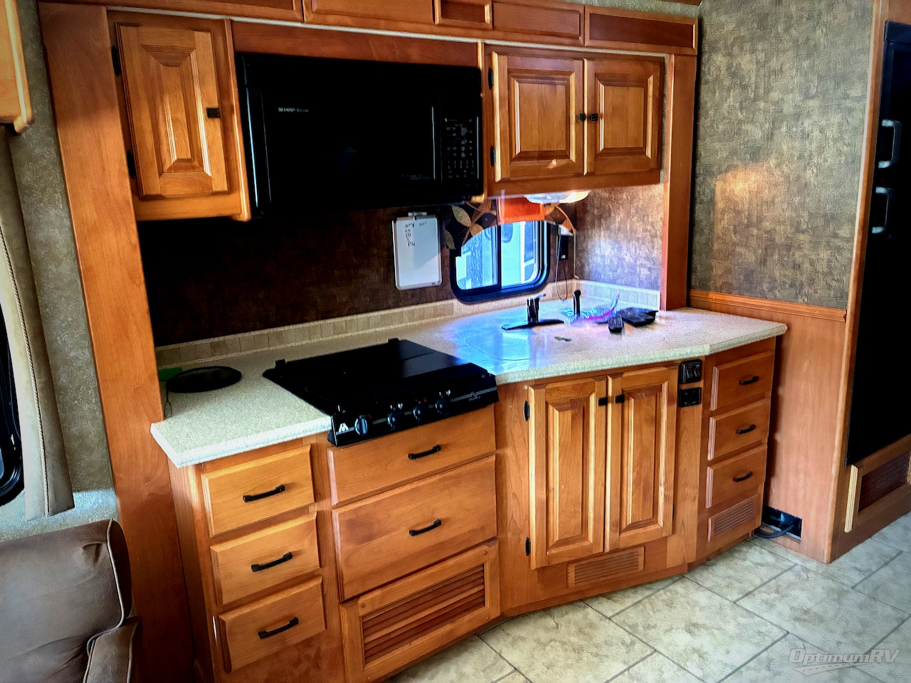2011 Tiffin Allegro 35 QBA Photo 9