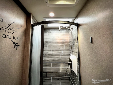 2022 Dynamax isata 3 24FW RV Photo 4