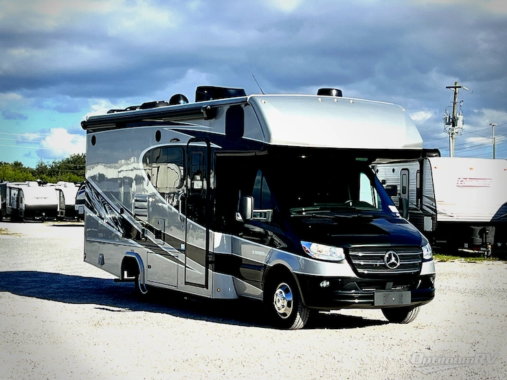 2022 Dynamax isata 3 24FW RV Photo 1