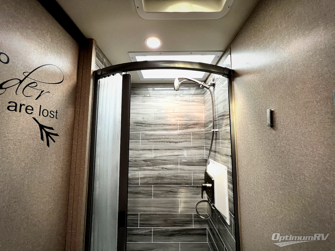 2022 Dynamax isata 3 24FW Photo 19