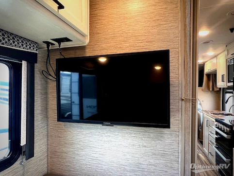 2023 Thor Four Winds 25V RV Photo 4