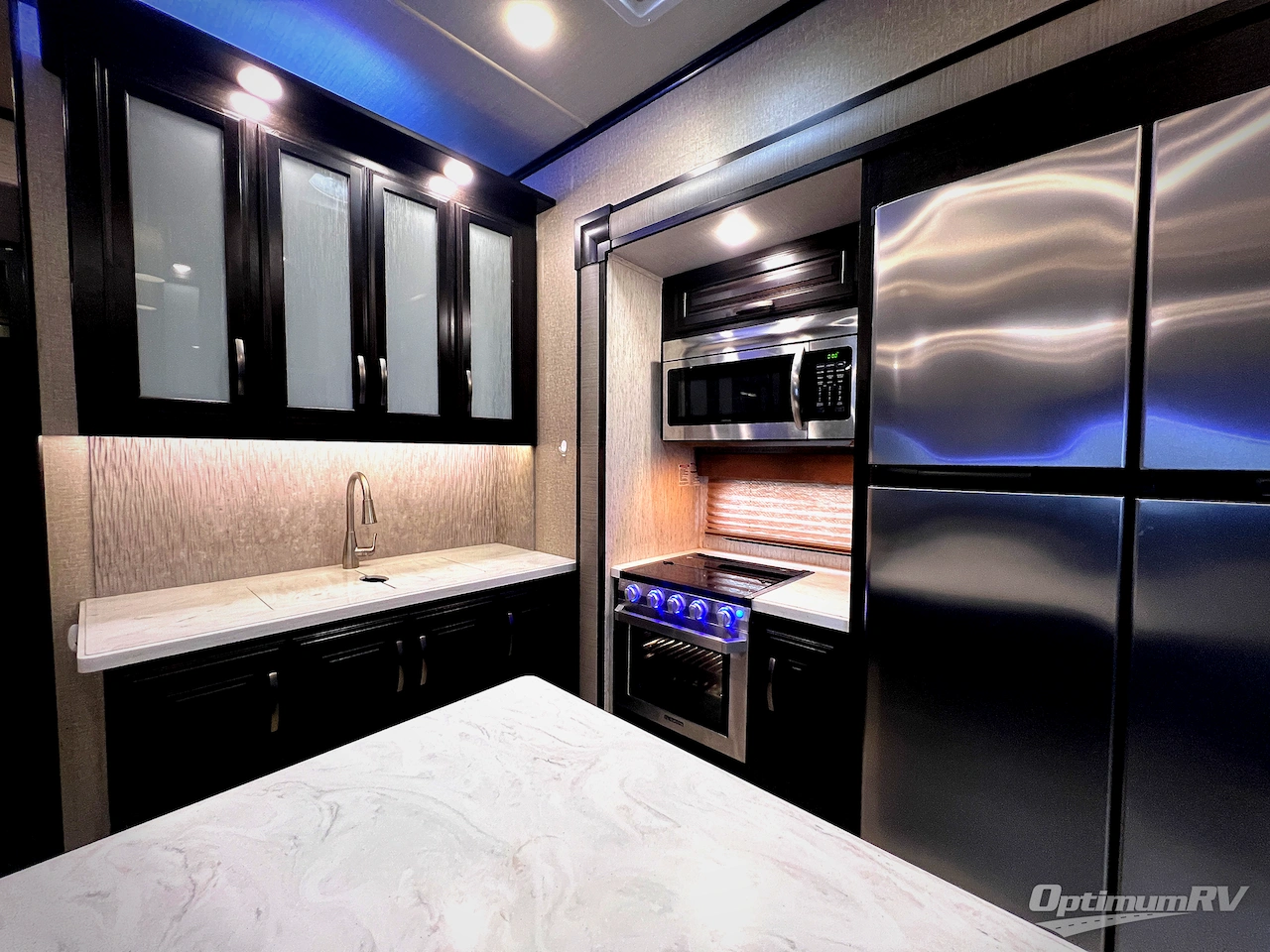 2019 Grand Design Momentum M-Class 398M Photo 7