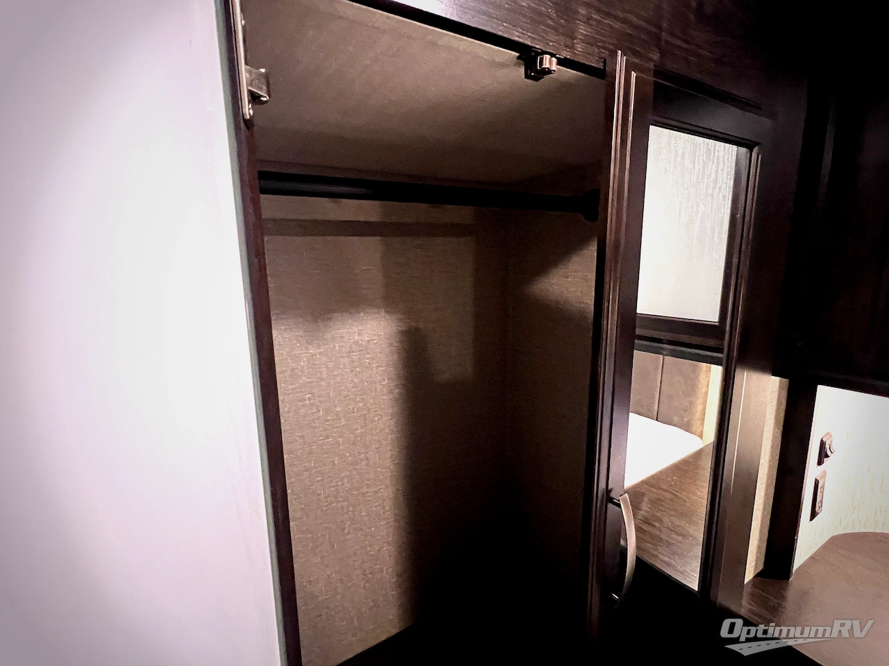 2019 Grand Design Momentum M-Class 398M Photo 40