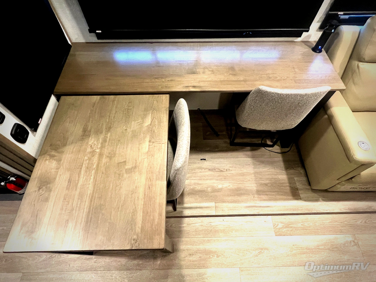 2025 KZ Durango Gold G310RLQ Photo 10