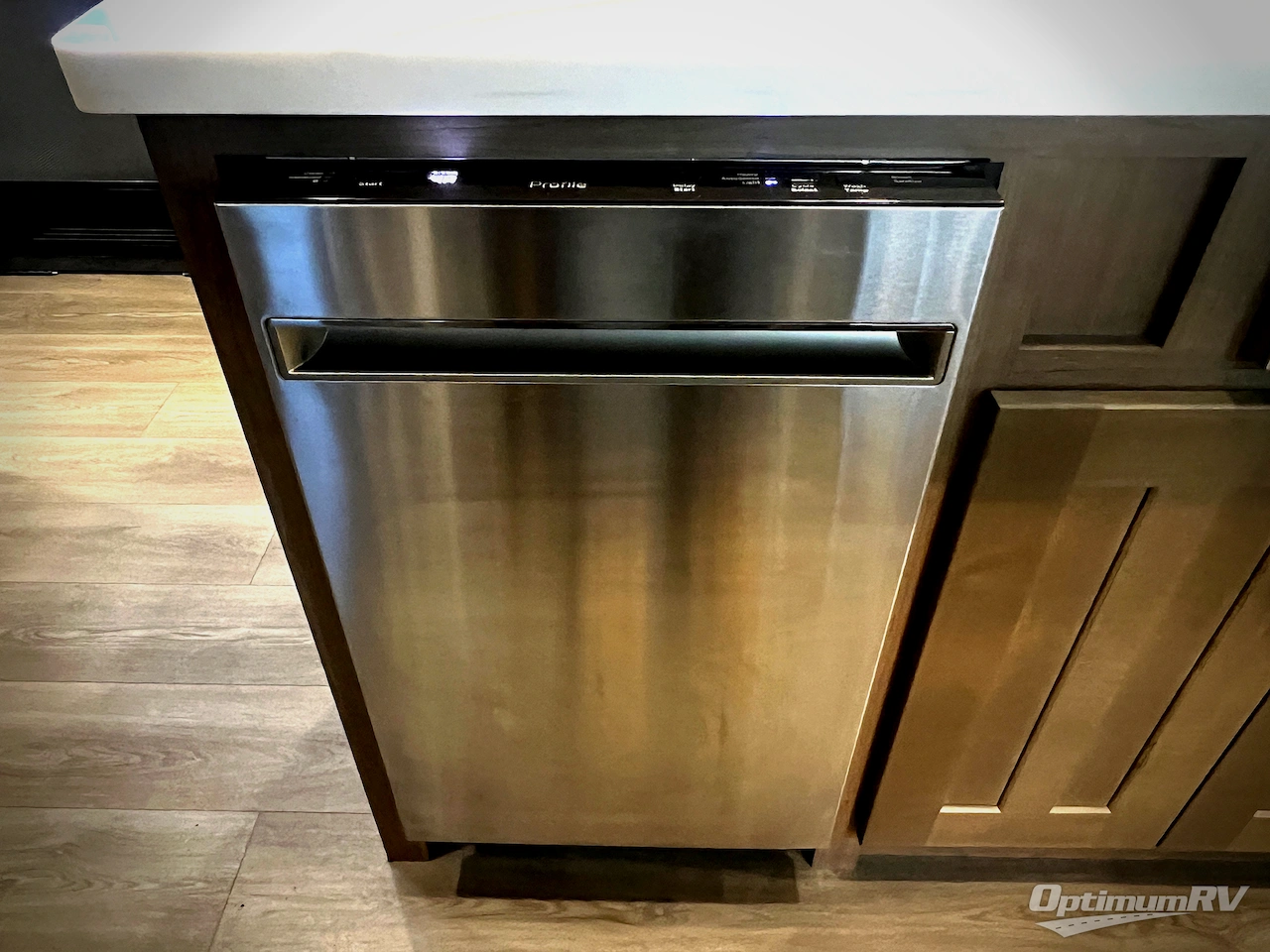 2025 KZ Durango Gold G310RLQ Photo 32