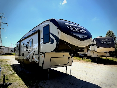 Used 2019 Keystone Cougar Half-Ton Series 32BHS Featured Photo
