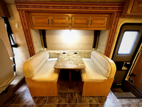 2012 Thor Hurricane 32D RV Photo 3