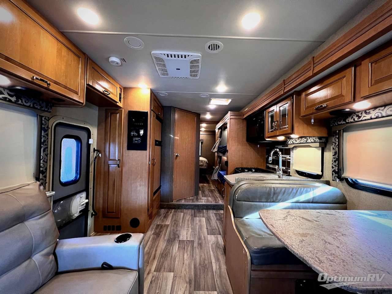 2017 Thor Four Winds 31E Bunkhouse Photo 10