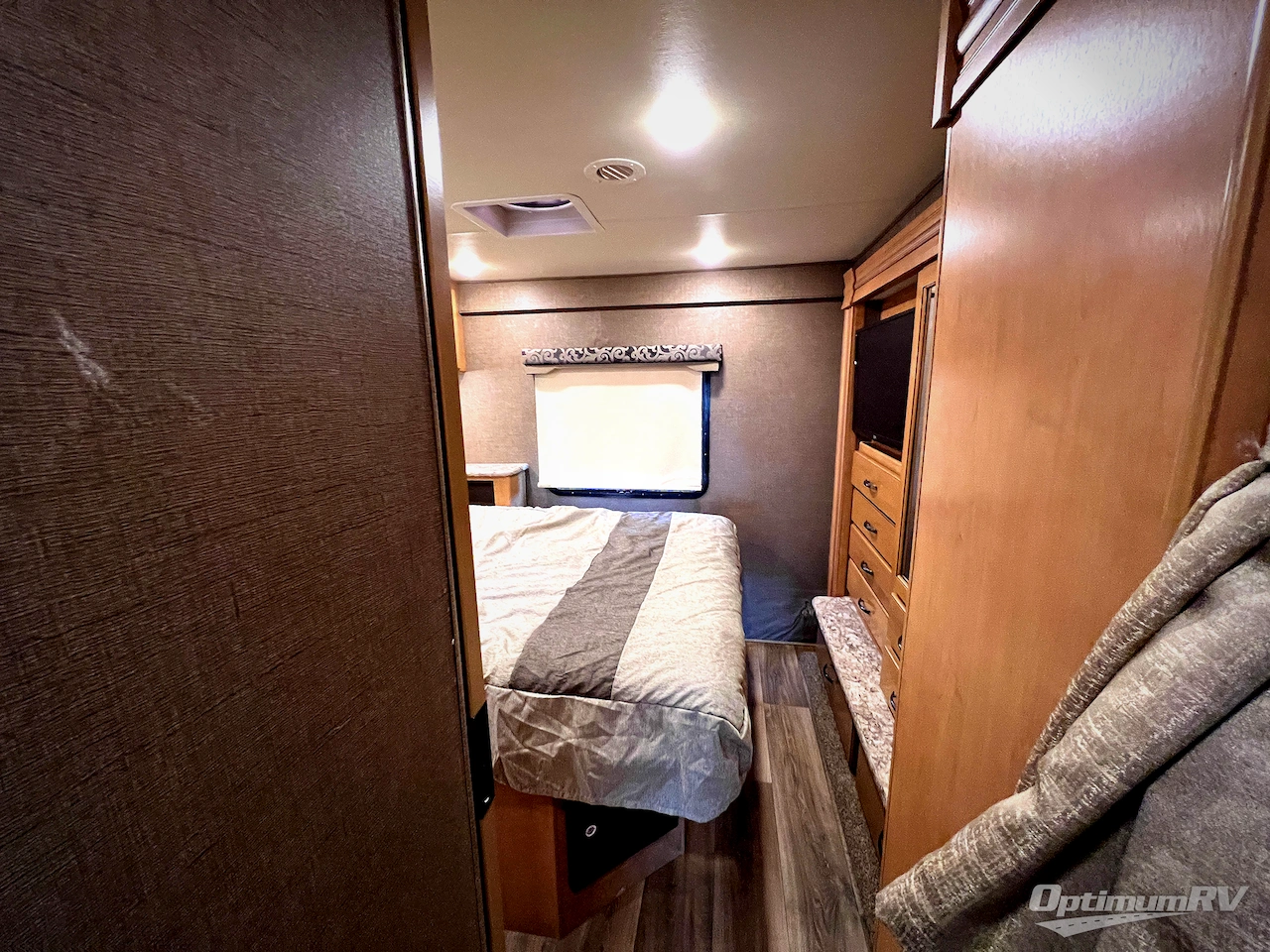 2017 Thor Four Winds 31E Bunkhouse Photo 32