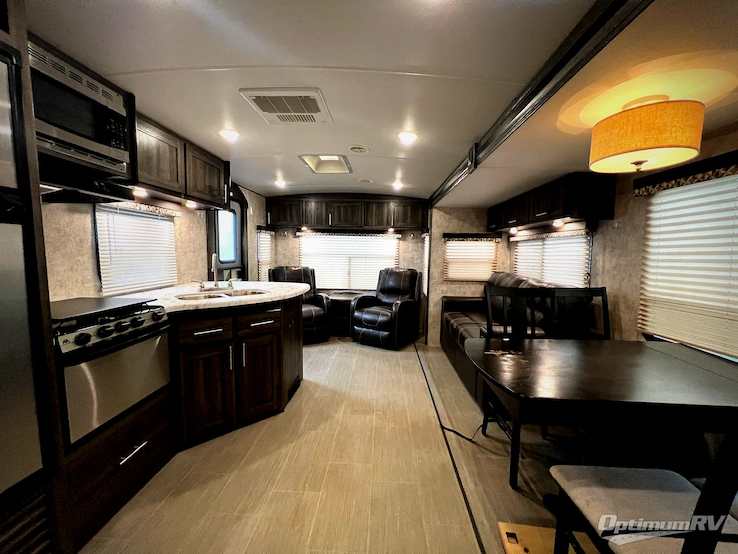 2017 Highland Ridge Open Range Ultra Lite UT2710RL RV Photo 1