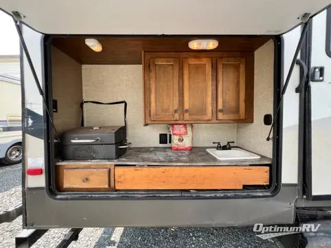 2013 Keystone Sprinter 311BHS RV Photo 4