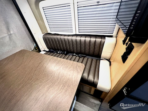 2018 Winnebago Paseo 48P RV Photo 3